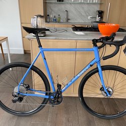 RV&E Bike and Skate - Shimano grx 810 groupset
