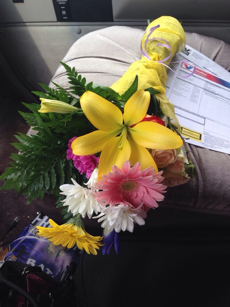 RAY HERDT FLORIST Updated July 2024 125 E Market St, Jeffersonville