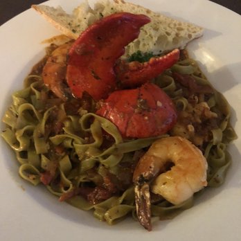 Fin & Fern - Seafood fettuccine with Stonington Lobster - Salad Near Me - Stonington, Maine Fin & Fern - Seafood fettuccine with Stonington Lobster - Salad Near Me - Stonington, Maine