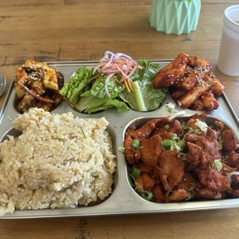 Big Sister's Kitchen - Spicy Chicken Platter - Barbeque Near Me - Duluth, Georgia