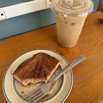Tamp & Grind Coffee Shop - Snickerdoodle Blondie - Coffee & Tea Near Me - Alexandria, Louisiana Tamp & Grind Coffee Shop - Snickerdoodle Blondie - Coffee & Tea Near Me - Alexandria, Louisiana