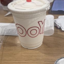 MOOYAH Burgers, Fries & Shakes - Shake