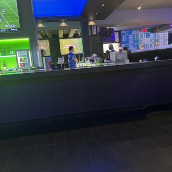 Dave & Buster's Northridge - Lazy employees - Arcades Near Me - Northridge, California Dave & Buster's Northridge - Lazy employees - Arcades Near Me - Northridge, California