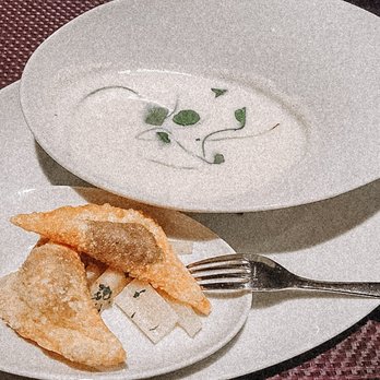 Scala - Schwarzwurzelcremesuppe mit Roquefort Wan Tan. Absolute Empfehlung! - German Near Me - Bad Waldsee, BW