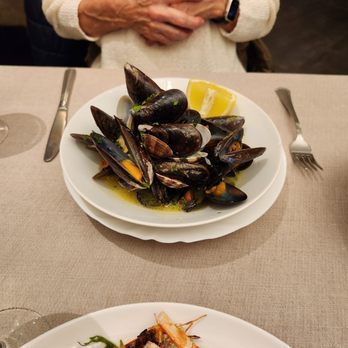 Cafè Lido - Muscles - Pizza Near Me - Lido, VE