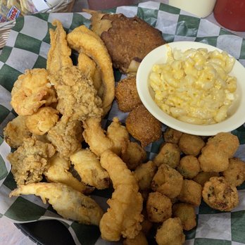 The Lighthouse Restaurant - Seafood platter - Seafood Near Me - Irvington, Alabama
