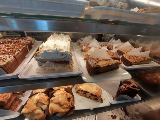 The Real Italian Deli Sogno Fatto by null