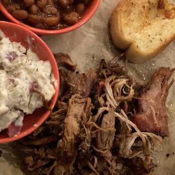 The Pig & Pint - Pulled Pork Plate - Barbeque Near Me - Jackson, Mississippi The Pig & Pint - Pulled Pork Plate - Barbeque Near Me - Jackson, Mississippi