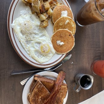 Toast - Eggs over easy with silver dollar pancakes and crispy bacon and toast along with a smooth vanilla ice coffee ! - Breakfast & Brunch Near Me - Hull, Massachusetts