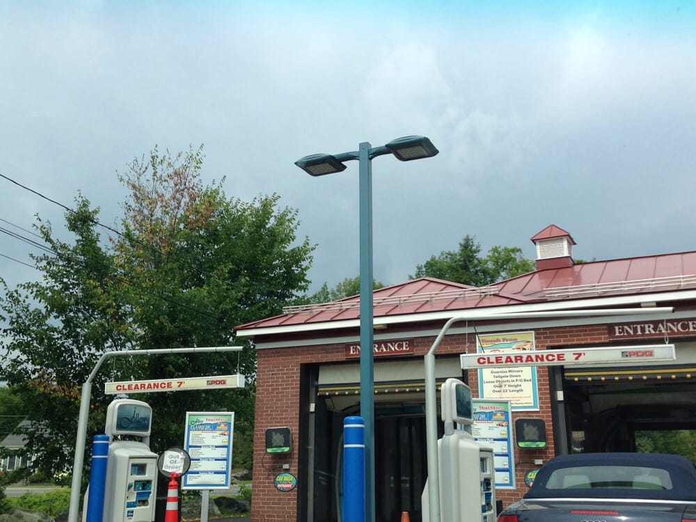 IRVING OIL Updated August 2024 911 S Main St, Stowe, Vermont Car