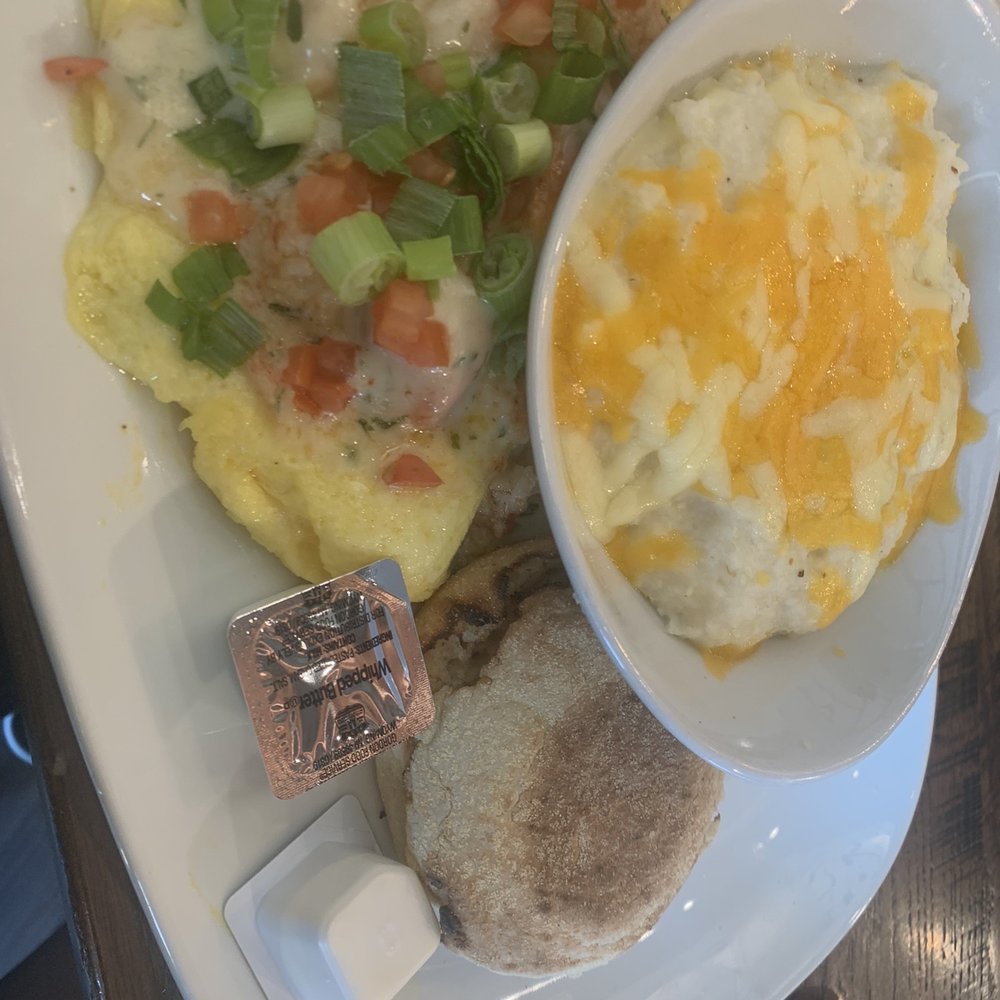 Another Broken Egg Cafe - Service with a smile by Cedric, he was Fantastic!!! We brought the kiddos this time and they were amazed! - Breakfast & Brunch Near Me - Flowood, Mississippi