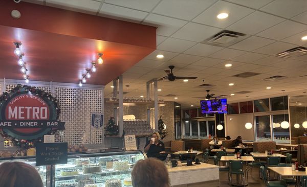 Metro Cafe Diner by null