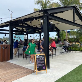 Carousel Club - Frozen cocktail bar - Cocktail Bars Near Me - Hallandale Beach, Florida Carousel Club - Frozen cocktail bar - Cocktail Bars Near Me - Hallandale Beach, Florida