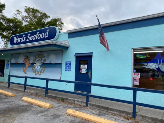 Ward's Seafood Market & Take-Out by null
