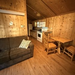 Jellystone Park - Premium Cabin 2 Bedroom (w/ Loft) K3 - JUNE 2026