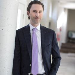 Brian C Reuben, MD - Board-Certified Plastic Surgeon: Dr. Brian C. Reuben