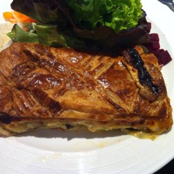 Walliser Wii Stuba - The classic local "Cholera" pie !