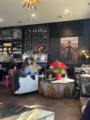 Crema & Vine by null