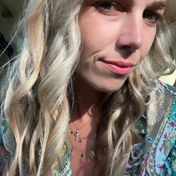 Diamond Salon & Spa - Pink undertones and icy highlights - Hair Salons Near Me - San Juan Capistrano, California Diamond Salon & Spa - Pink undertones and icy highlights - Hair Salons Near Me - San Juan Capistrano, California