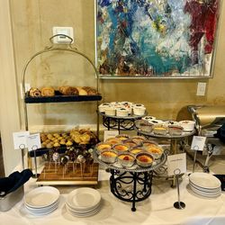 Mere Bulles Restaurant and Events - Sunday brunch - desserts