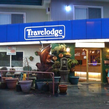 Travelodge - Hotels Near Me - Hope, British Columbia