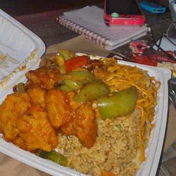 Pots n' Woks - Vegan Orange "Chicken" , Chow Mein, Fried Rice, Spicy Garlic "Chicken" - Chinese Near Me - Whittier, California