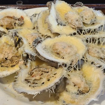 The Tap Room - Baked Oysters - Beer Bar Near Me - Apalachicola, Florida