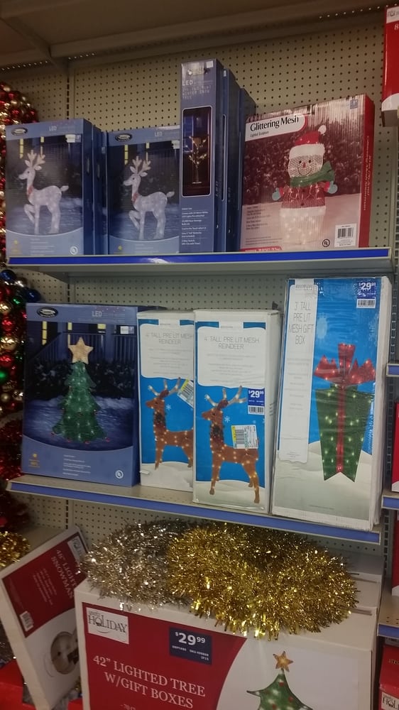 ROSES STORE Updated September 2024 29 Photos 3100 Airline Blvd