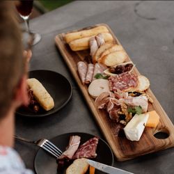 Pineapple Tours - Cheese and Wine Tasting