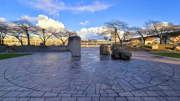 Tom McCall Waterfront Park by null