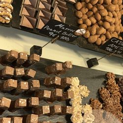 Be Chocolat - Specialty Chocolates
