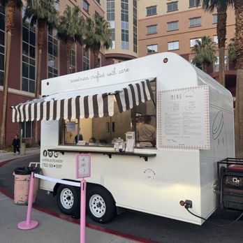 Venila Creamery - Ice Cream & Frozen Yogurt Near Me - Las Vegas, Nevada Venila Creamery - Ice Cream & Frozen Yogurt Near Me - Las Vegas, Nevada