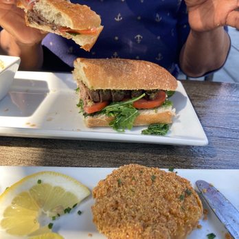 Georgia's Restaurant - Gumbo, Fried Green Tomatoes, Tri-Tip Sandwich - Soul Food Near Me - Long Beach, California