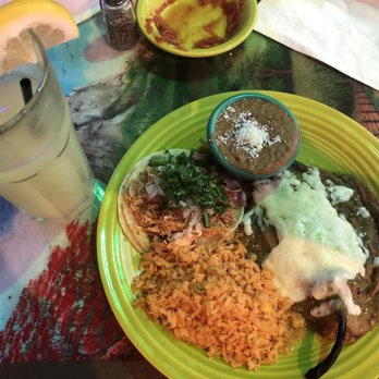 El Rincon Zacatecano - Lunch combo: chili relleno, chicken taco, rice, refritos - Mexican Near Me - Manchester, New Hampshire