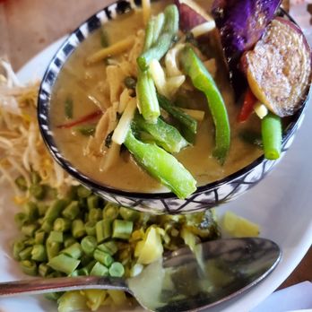 Super Thai Cuisine - Gaebg Keow Wan (green curry) - Thai Near Me - Austin, Texas Super Thai Cuisine - Gaebg Keow Wan (green curry) - Thai Near Me - Austin, Texas