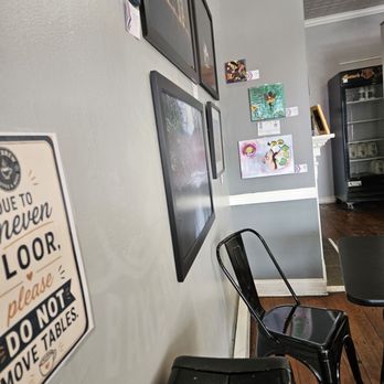 Deja' Brew Coffee & Bakery - Overflow room - Coffee & Tea Near Me - New Oxford, Pennsylvania