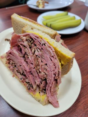 Lester's Deli by null