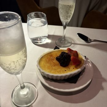 George's Restaurant & Lounge - Creme brulee - Italian Near Me - Miami Beach, Florida George's Restaurant & Lounge - Creme brulee - Italian Near Me - Miami Beach, Florida