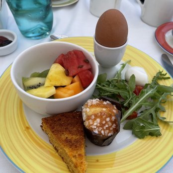Hotel Mamela - Breakfast treats - Hotels Near Me - Capri, NA
