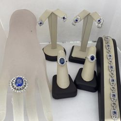 G Anthony Jewelers - Sapphires