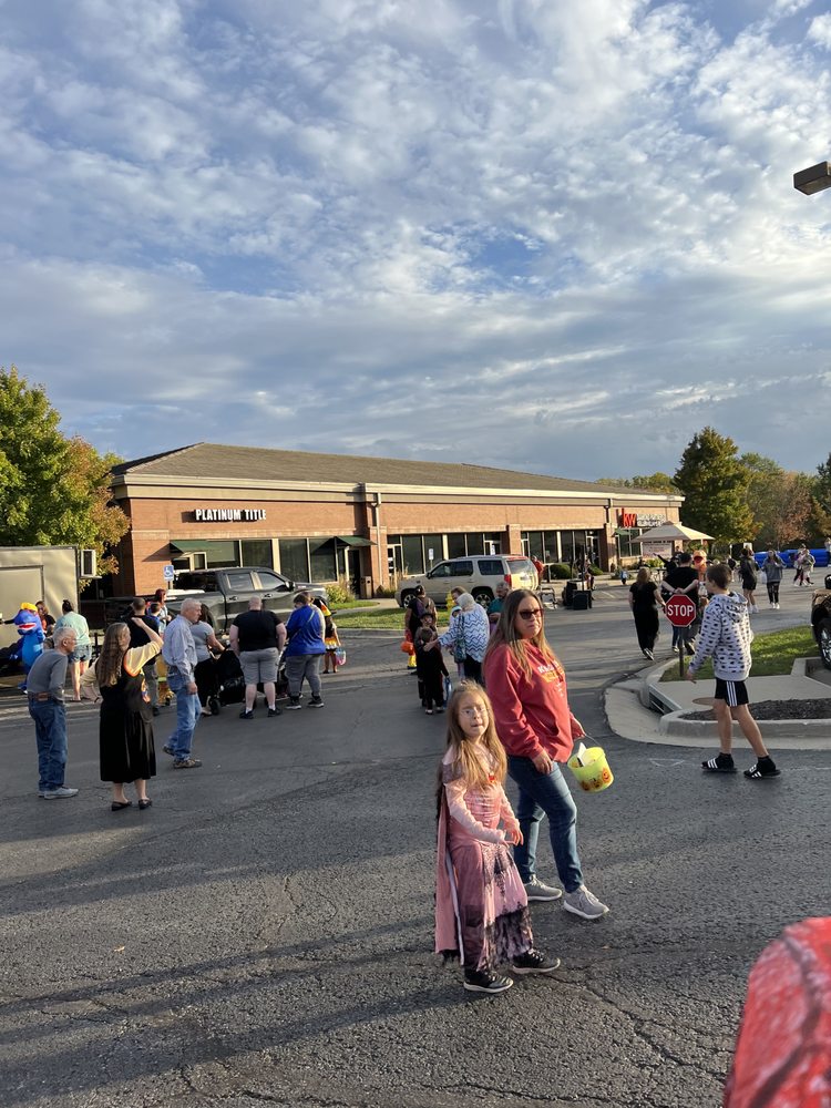 MIDWEST LIVING WITH DARLA KELLER WILLIAMS DIAMOND PARTNERS 51 Photos 13671 S MurLen