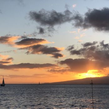 Holokai Catamaran - Amazing sunset - Boating Near Me - Honolulu, Hawaii