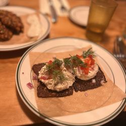 Smør - WHITEFISH TOSTADA