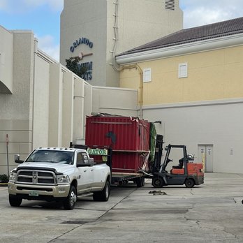Forklifts of Florida - Getting our container off the truck very precisely. - Machine & Tool Rental Near Me - Orlando, Florida Forklifts of Florida - Getting our container off the truck very precisely. - Machine & Tool Rental Near Me - Orlando, Florida