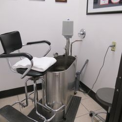 East Loop Chiropractic Clinic - Whirlpool