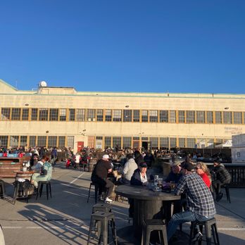 Faction Brewing - Outdoor patio - Breweries Near Me - Alameda, California
