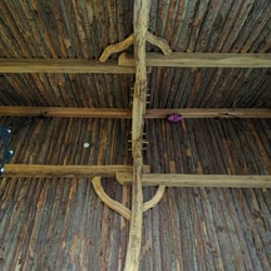 Craven Arms - The ceiling in the new(ish) cruck barn