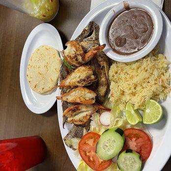 Pupusas la Buena Vida - a plate of food - Salvadoran Near Me - Lancaster, California Pupusas la Buena Vida - a plate of food - Salvadoran Near Me - Lancaster, California