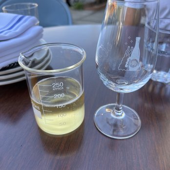 Snail Bar - Wine Bars Near Me - Oakland, California