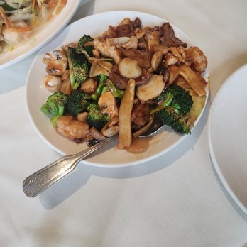 Panda Inn - 3 ingredient taste - regular size ($21): perfectly cooked, but only mild flavored, 6.5/10. - Chinese Near Me - Ontario, California